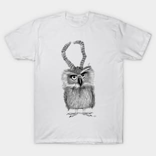 owl with horn T-Shirt